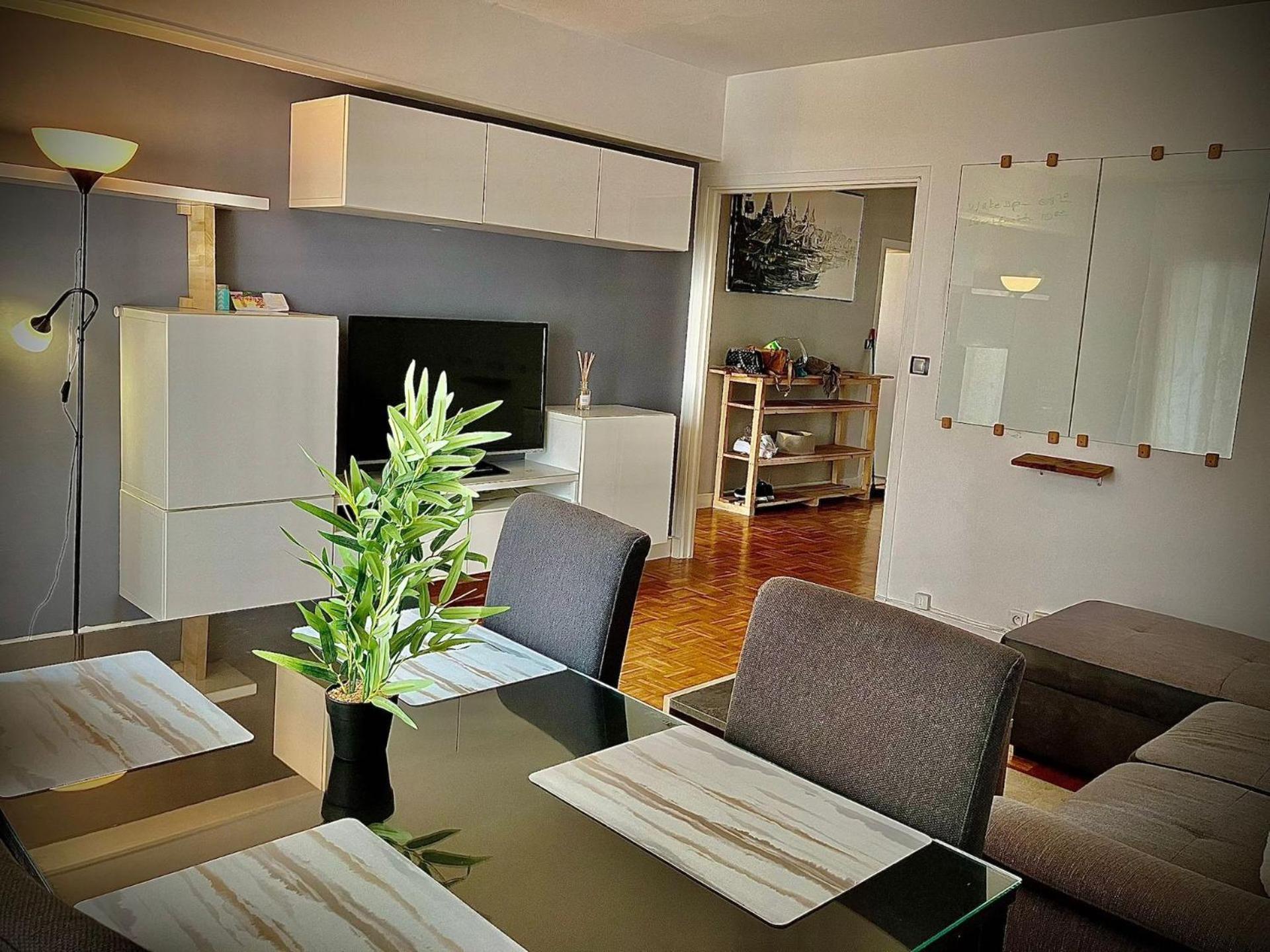 Parisian Lounge 8 Pers Front Station Apartment Villemomble Luaran gambar